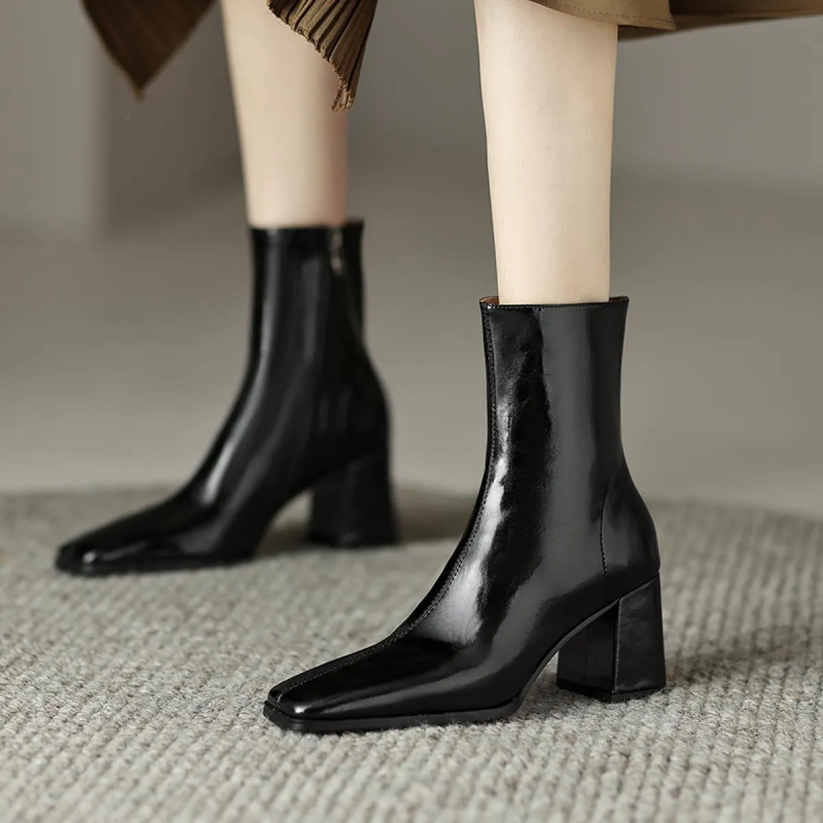 2024 Lady Basic Stivaletti da donna Stretch Inverno Spessi Tacchi alti Scarpe da lavoro in vera pelle Donna Taglia 34 42