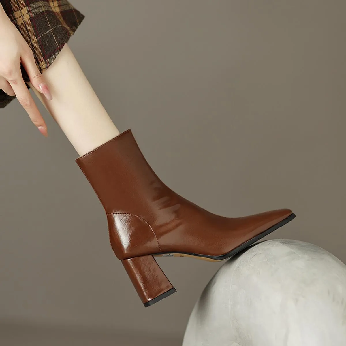 2024 Lady Basic Stivaletti da donna Stretch Inverno Spessi Tacchi alti Scarpe da lavoro in vera pelle Donna Taglia 34 42