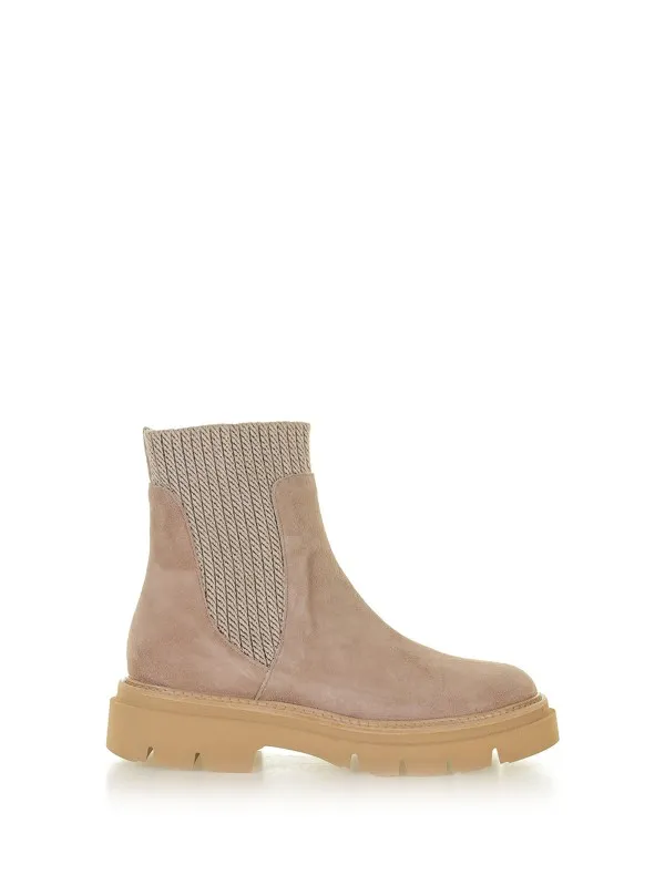 Beatles in suede and rubber sole