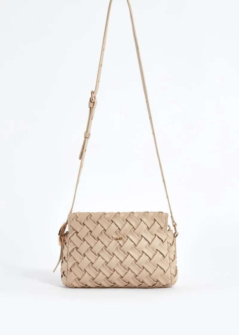 Crossbody intrecciata