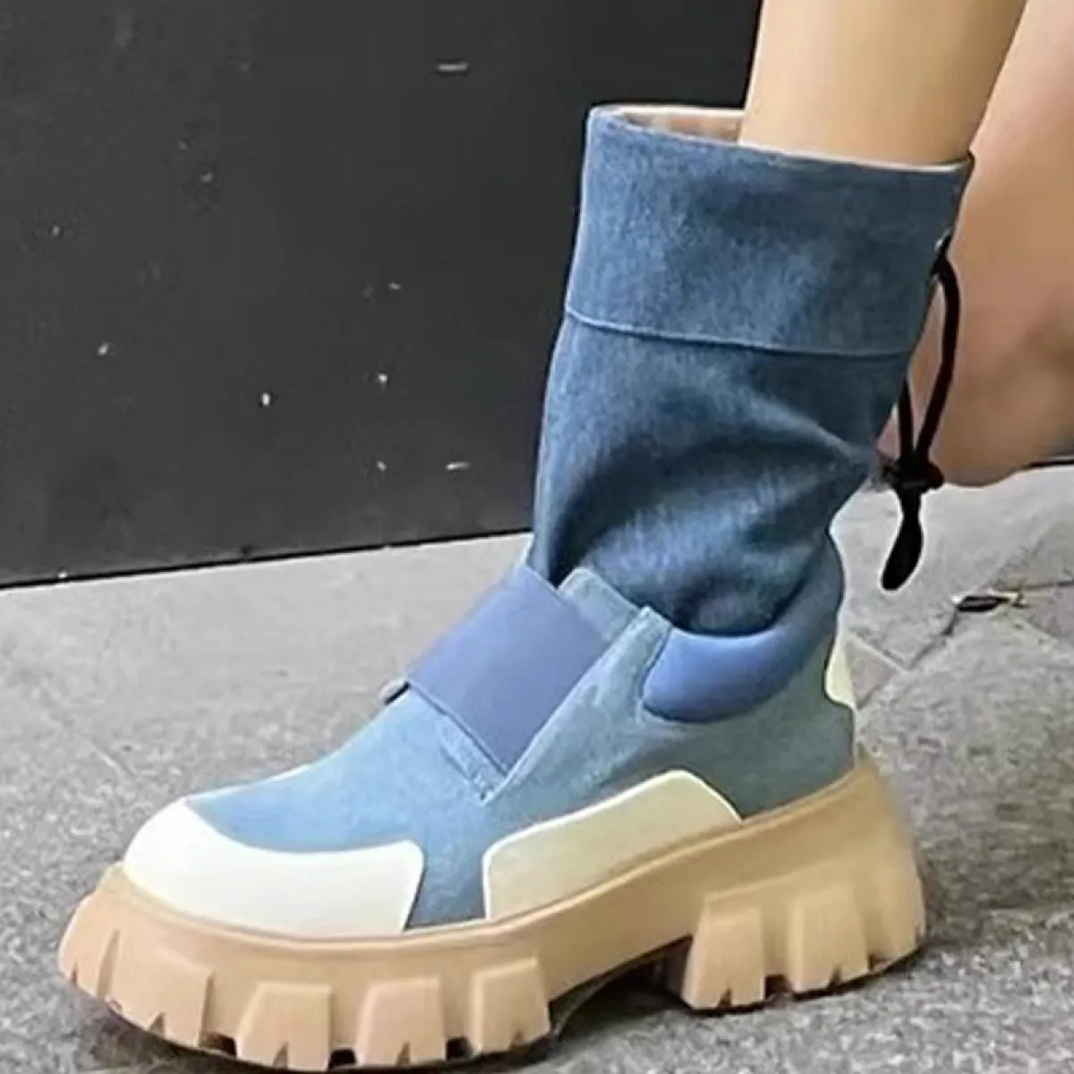 Donne Piattaforma Scarpe a metà polpaccio Tacchi medi Stivali Chelsea Stivali invernali da moto Goth 2023 Nuova tendenza Casual