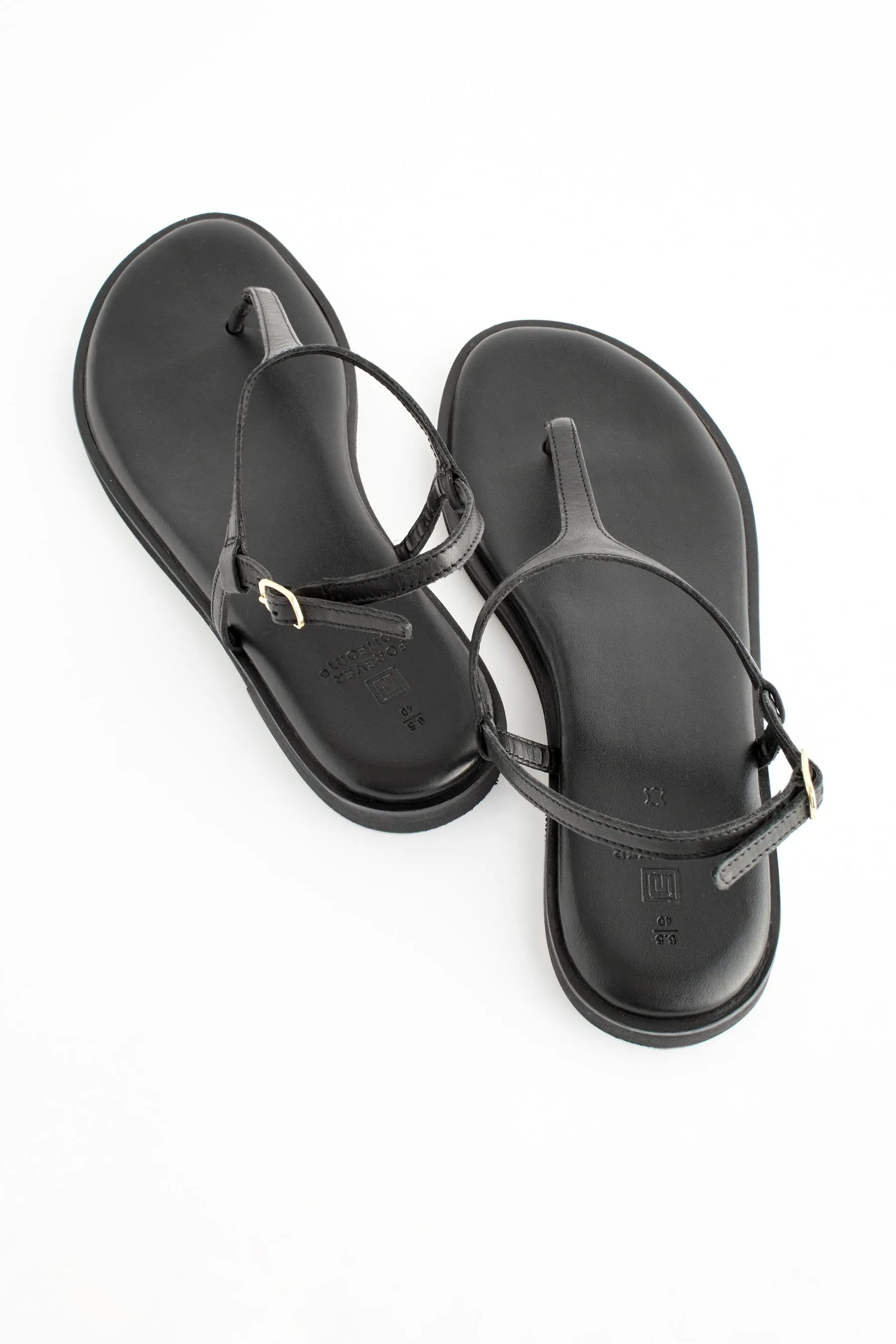 Forever Comfort® - Perizoma infradito in pelle Sandali