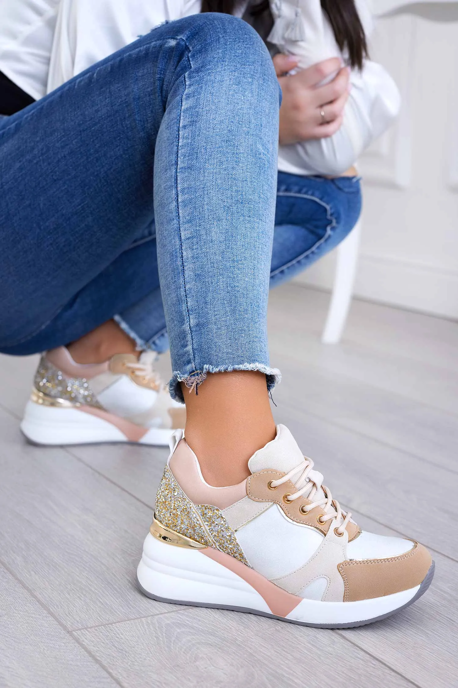HILDA - Sneakers beige con retro glitter