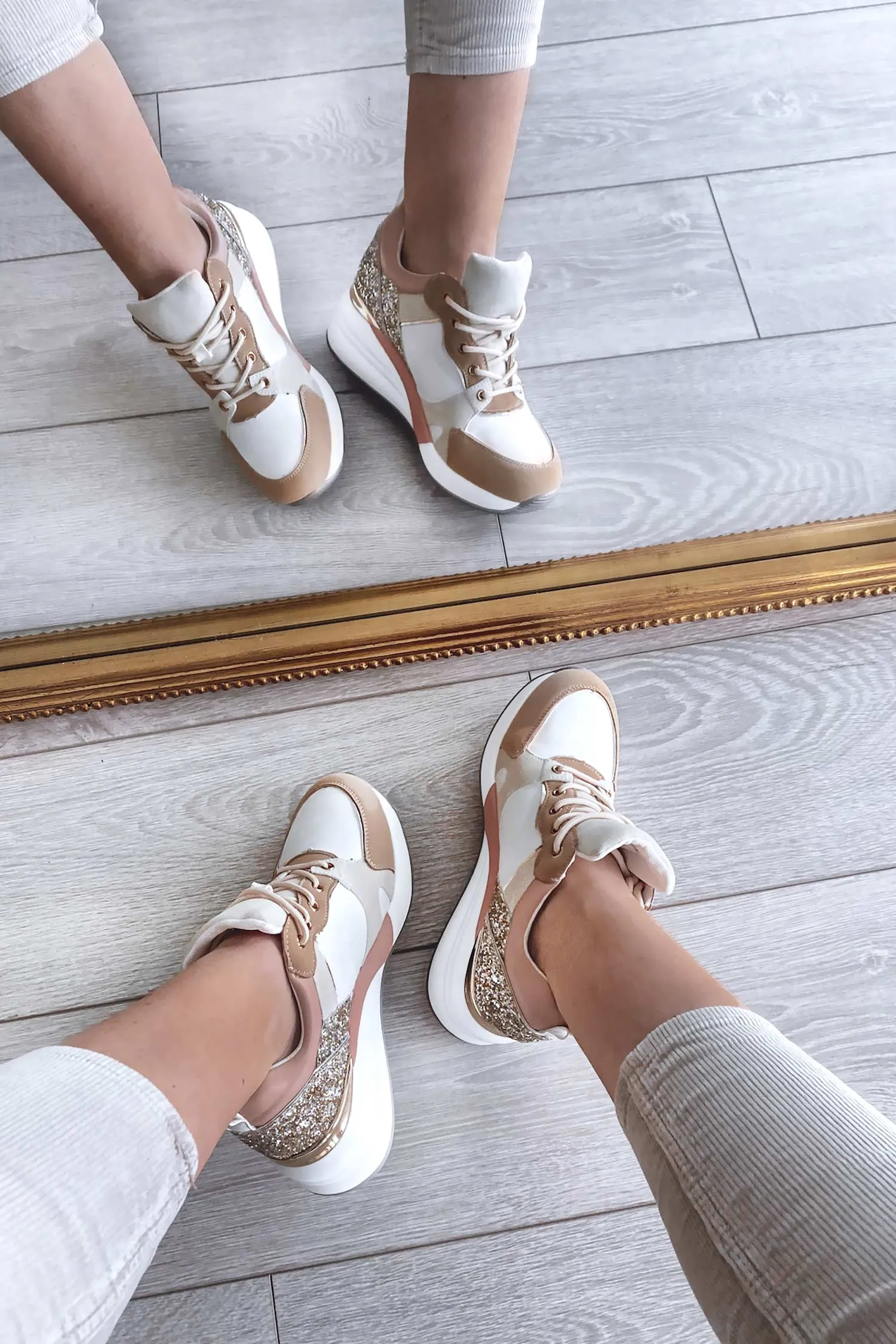 HILDA - Sneakers beige con retro glitter