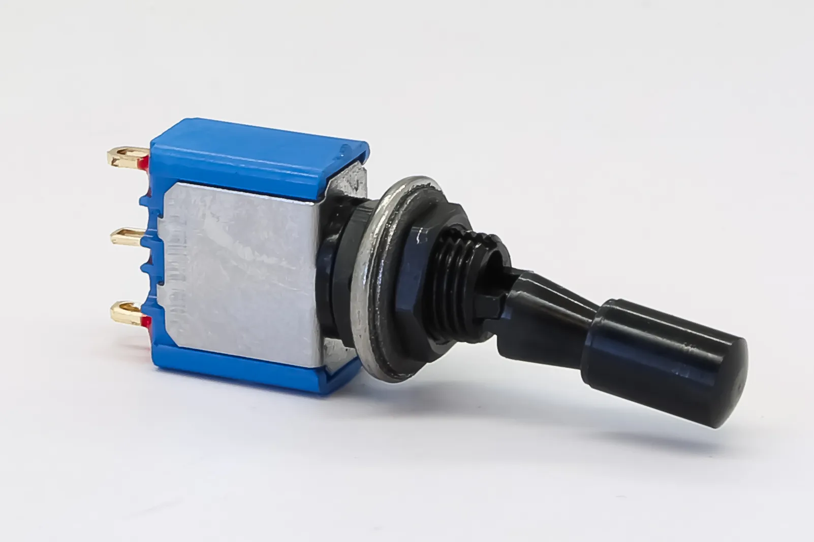 Interruttore a levetta No On-On SPDT con terminali Solder Lug