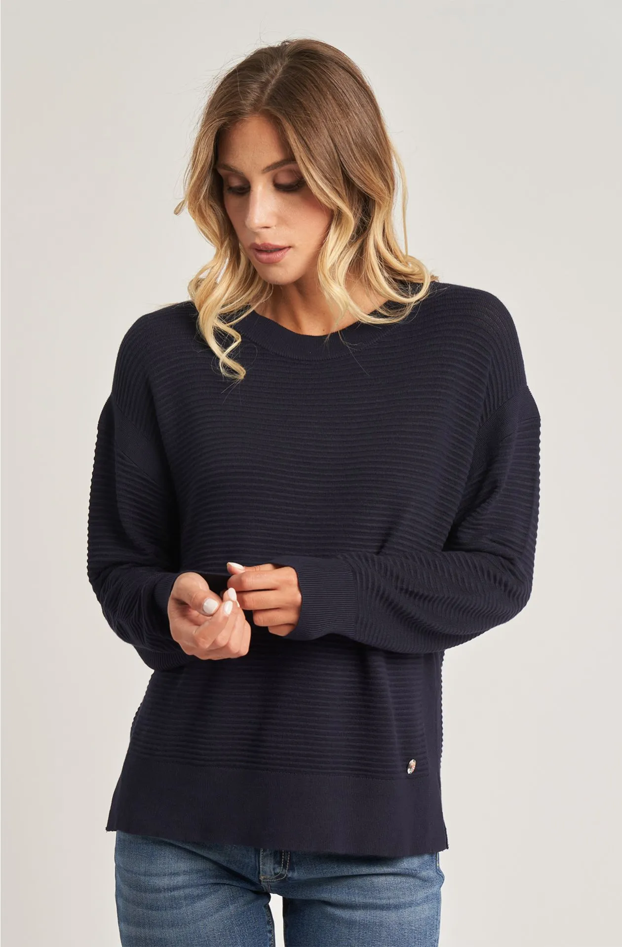     Maglia da donna in misto viscosa modello over