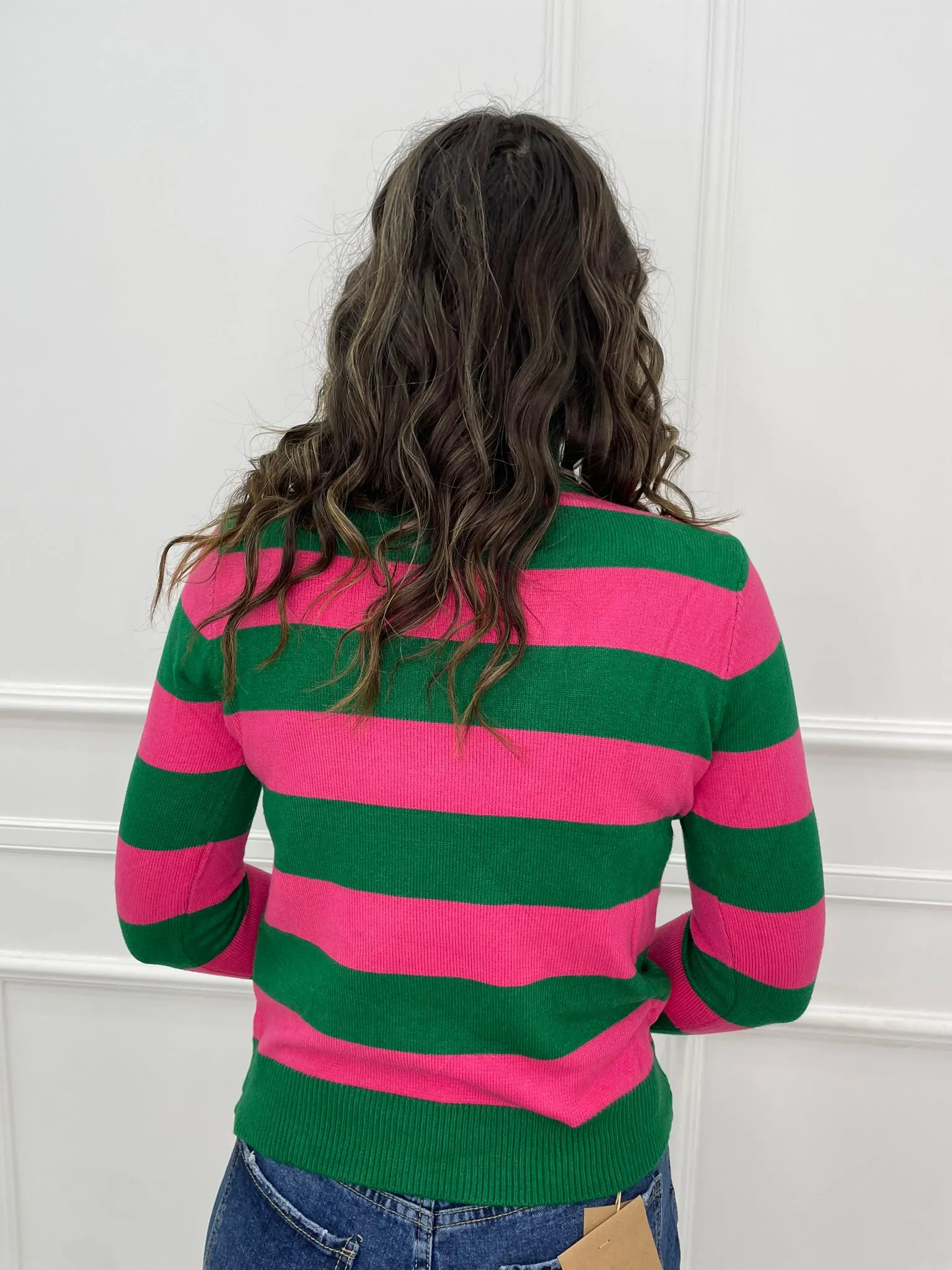 Maglione collo alto a righe colorate