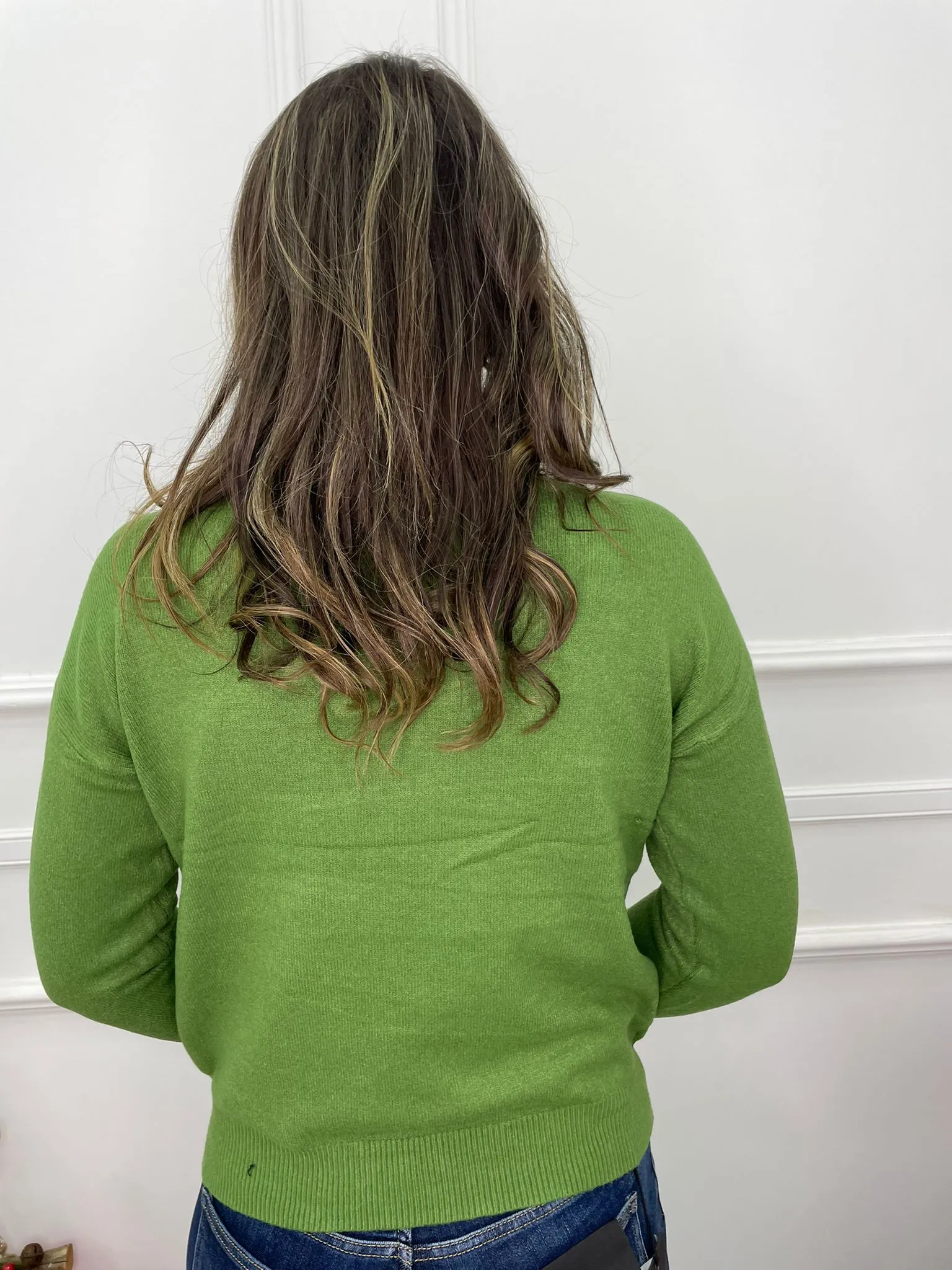 Maglione tinta unita con pietre colorate