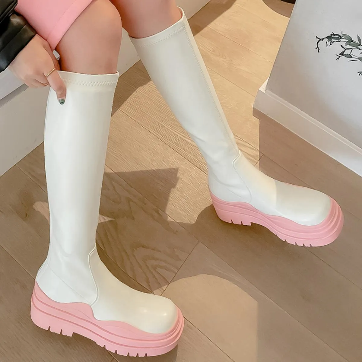 New Fashion Platform Tacco medio Scarpe Goth Donna Stivali Chelsea con cerniera alta al ginocchio 2023 Gladiatore invernale Desi
