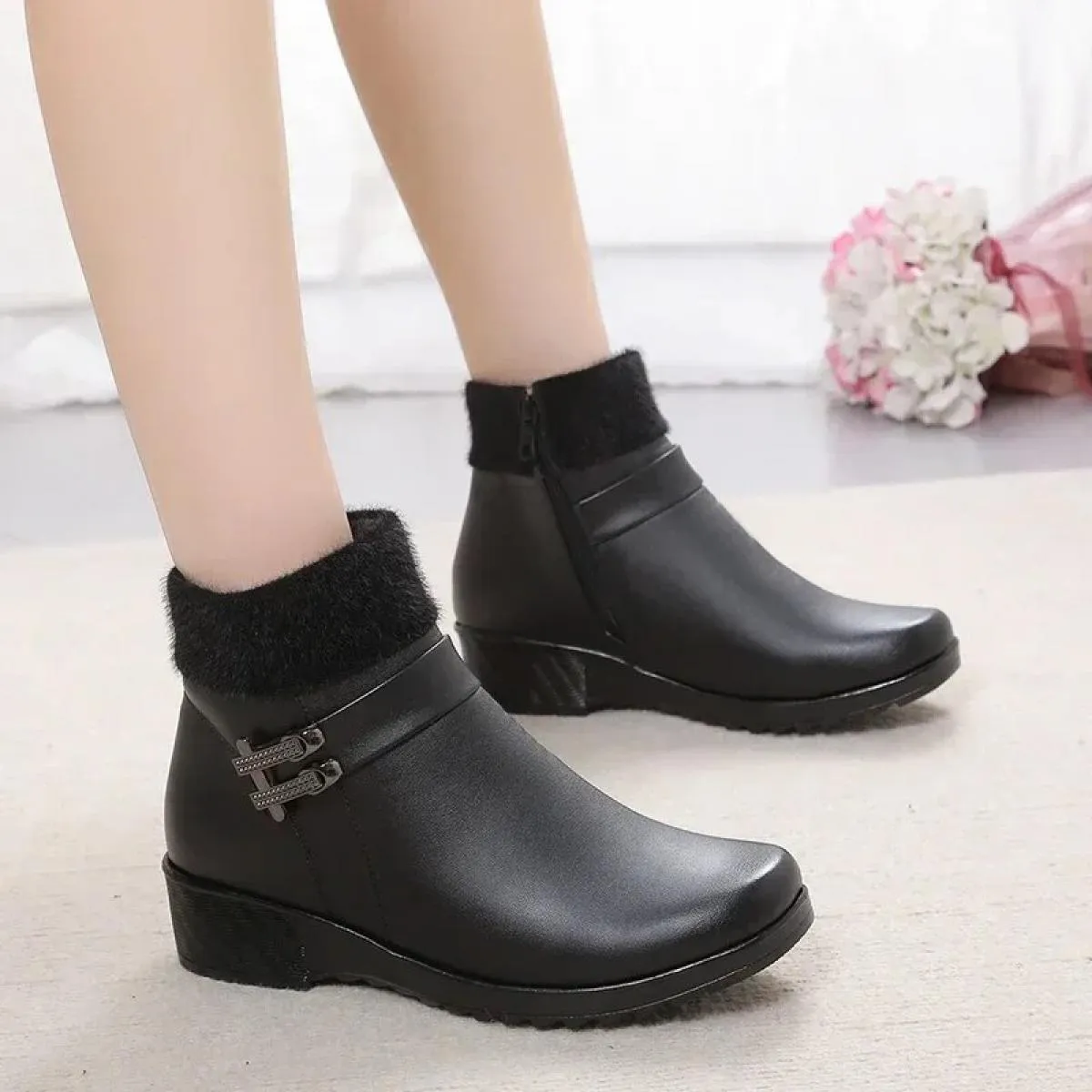 Nuove scarpe in morbida pelle madre cotone autunno e inverno stivaletti da donna in cashmere scarpa spessa con tacco basso caldo