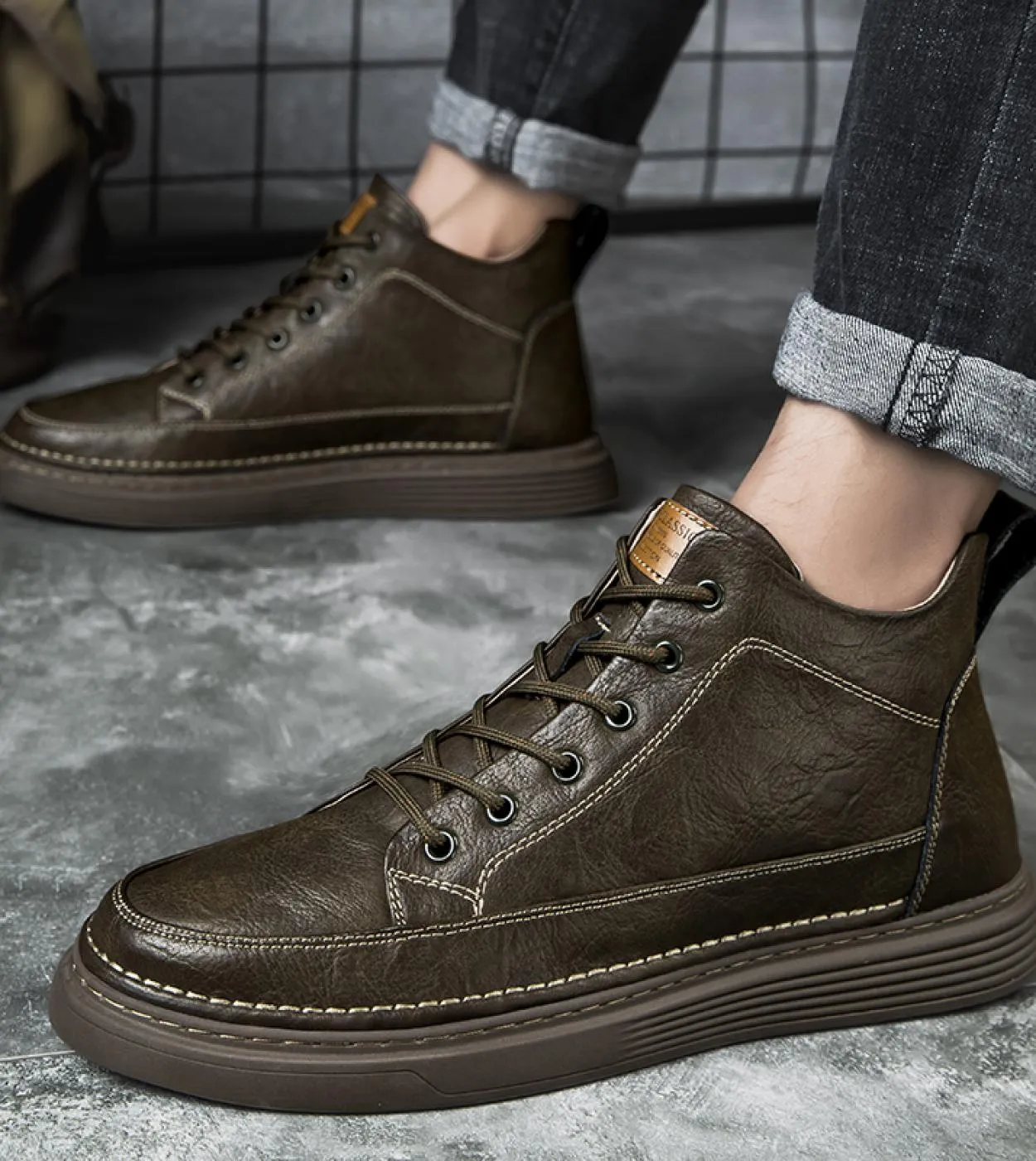 Nuovi stivali invernali Stivali da lavoro con lacci in pelliccia Stivaletti in vera pelle più scarpe alte in velluto Sneakers da
