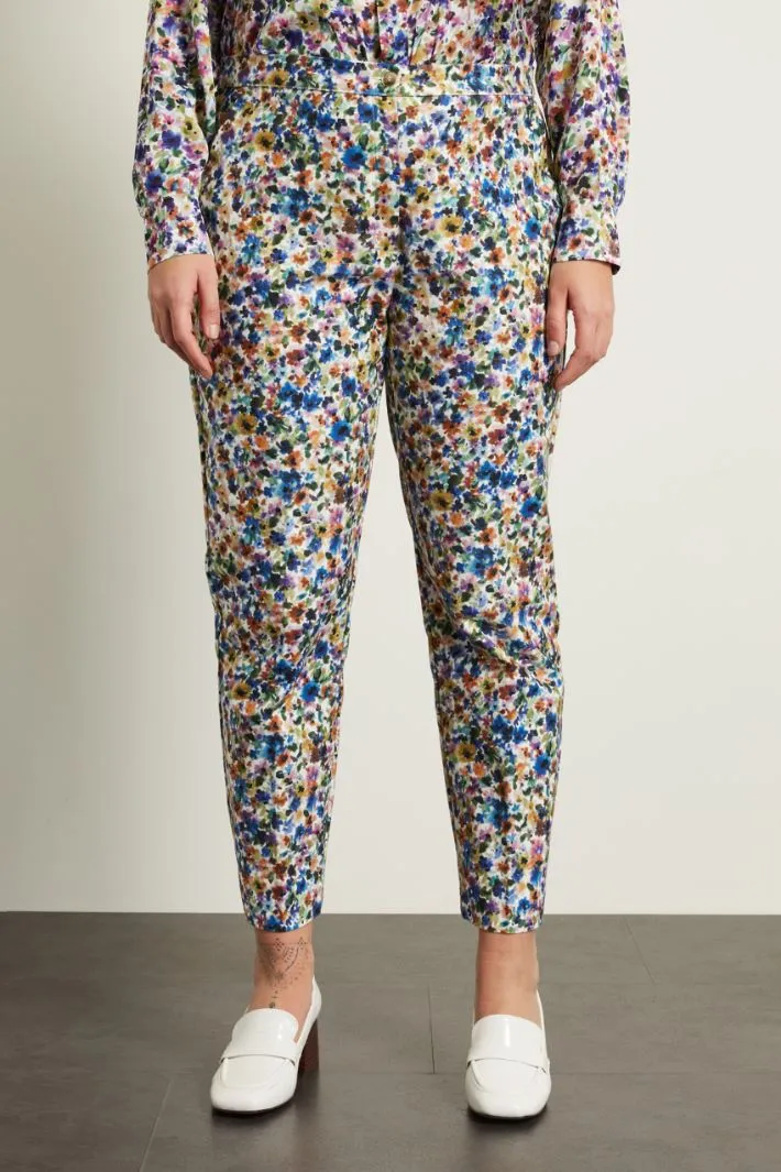 Pantaloni a sigaretta stampati