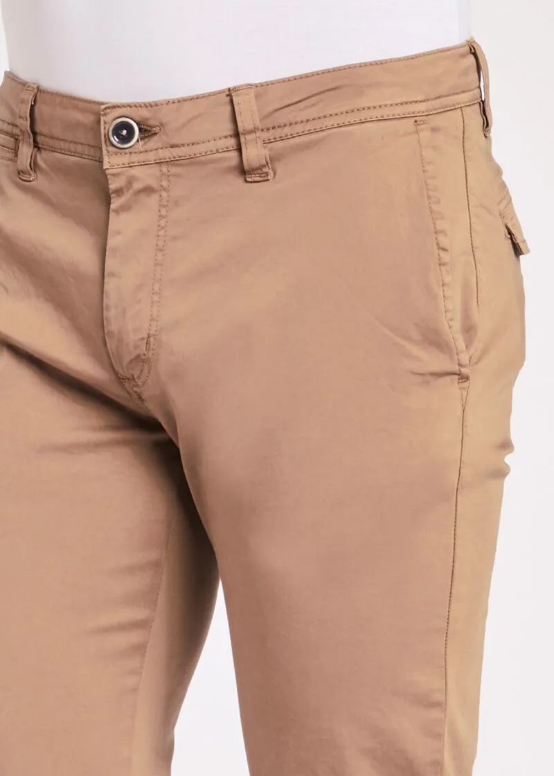 Pantaloni chino slim