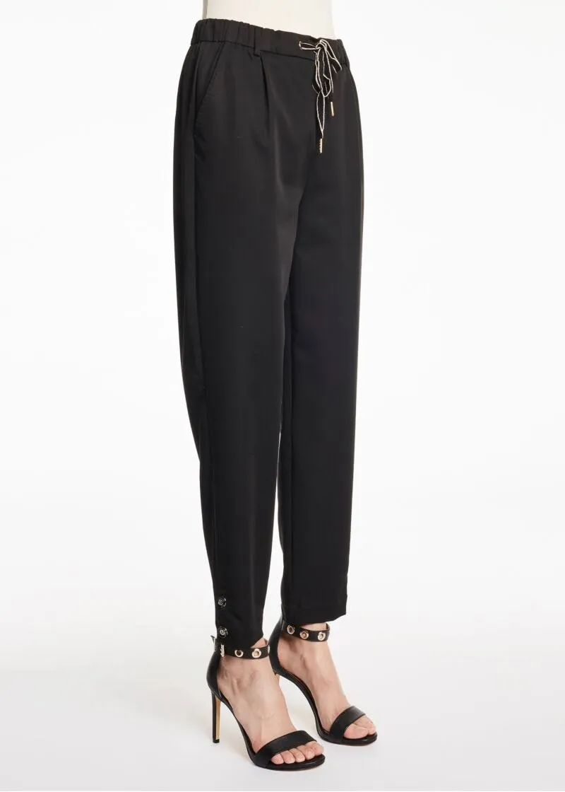 Pantaloni in tessuto fluido