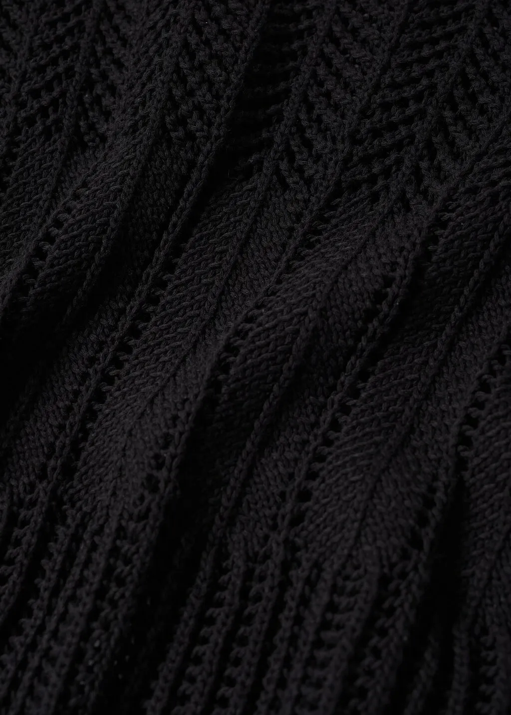 Pullover collo barca traforato