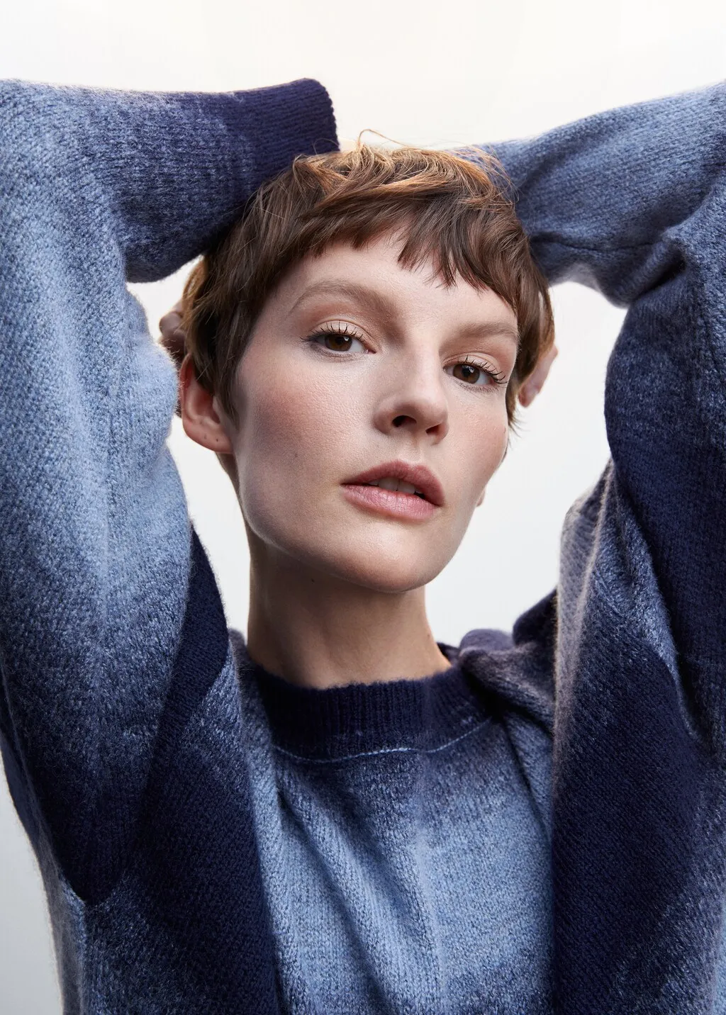 Pullover coste collo stondato