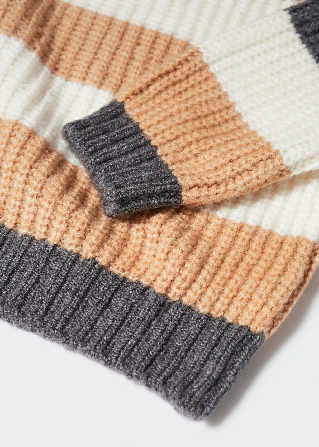 Pullover righe collo stondato