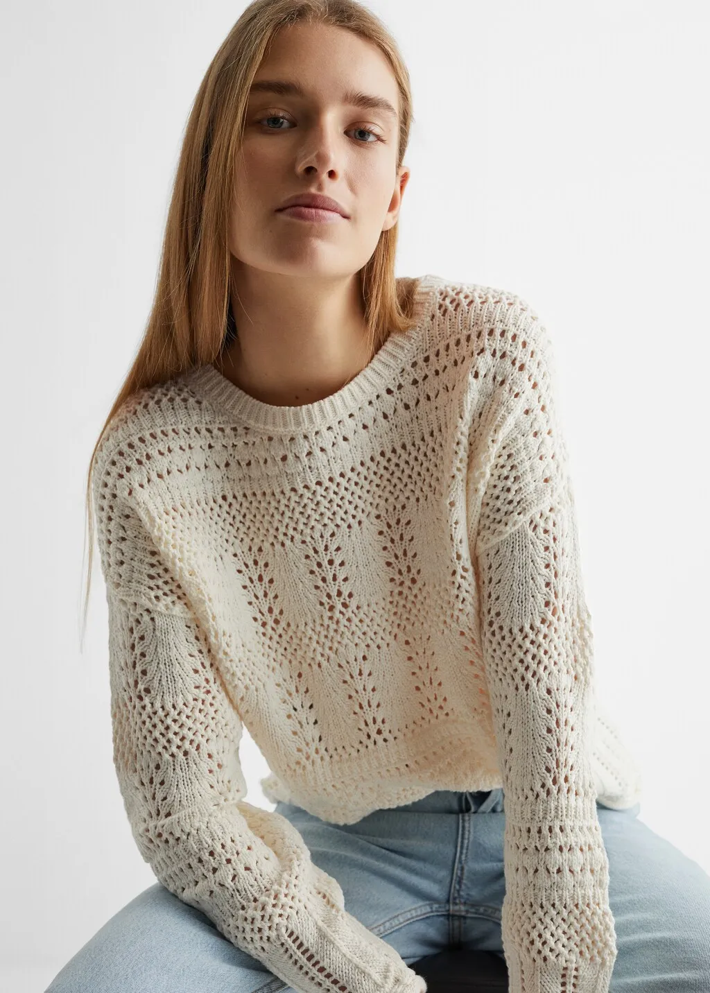 Pullover traforato collo stondato
