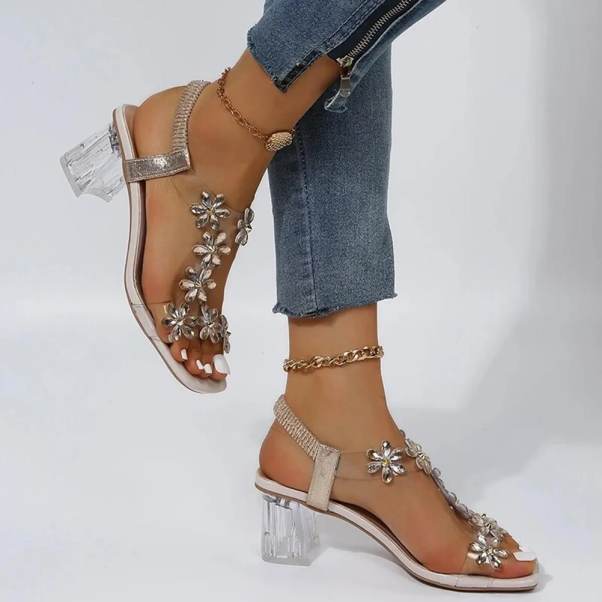 Sandali da donna estivi Scarpe con fiori in cristallo in PVC per le donne Decorazione Sandali con tacco grosso Scarpe da donna c