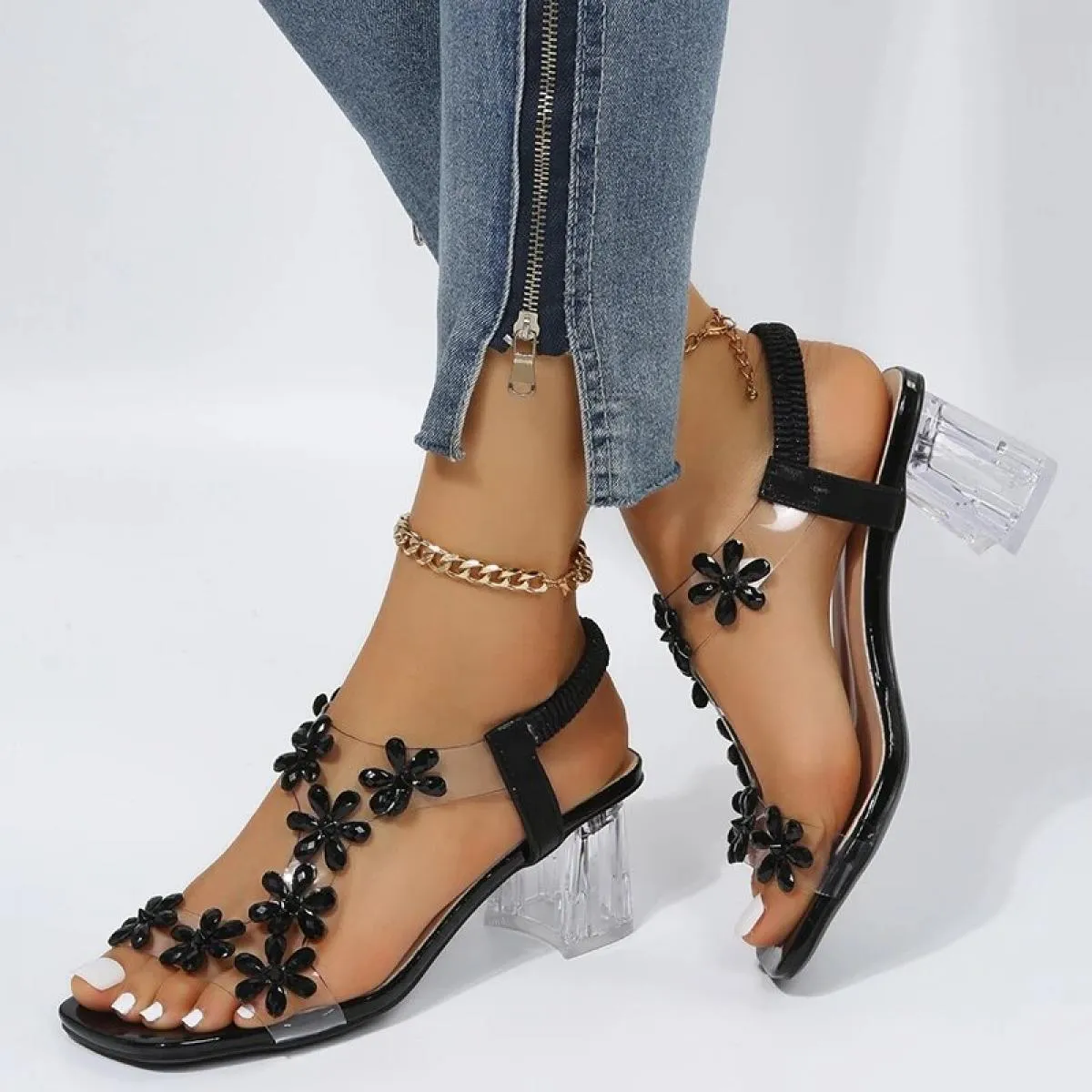 Sandali da donna estivi Scarpe con fiori in cristallo in PVC per le donne Decorazione Sandali con tacco grosso Scarpe da donna c