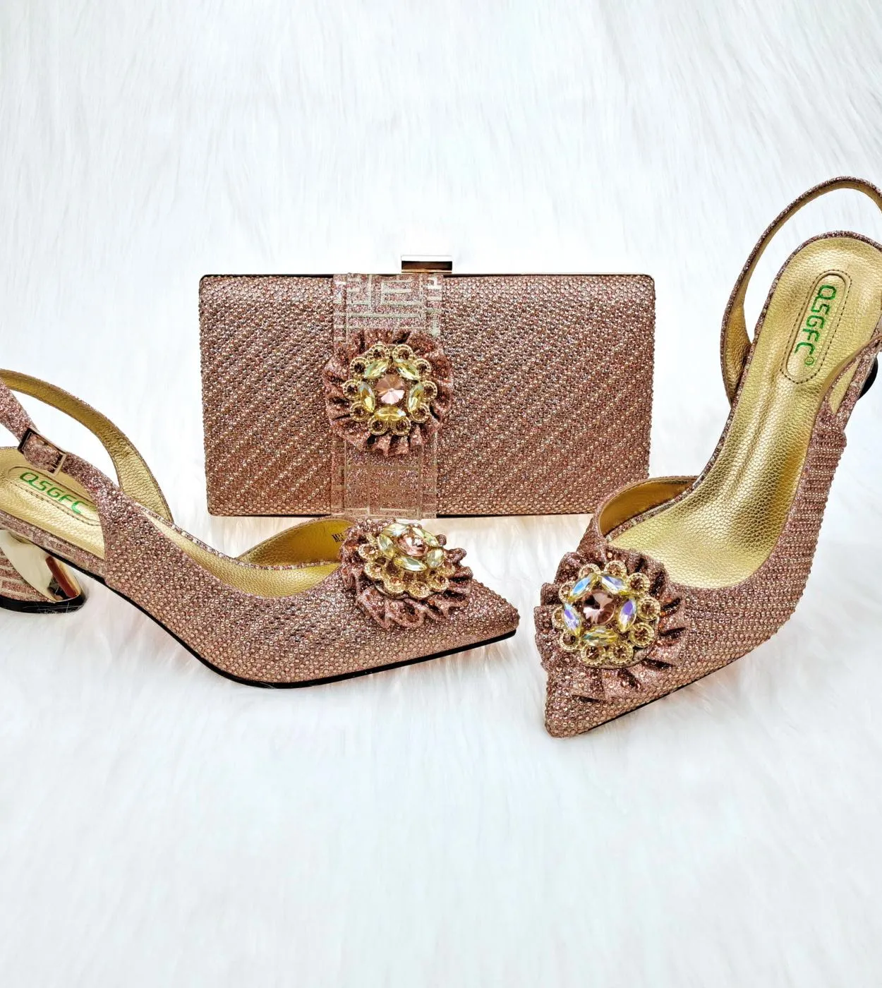 Scarpe Fiori Scarpe con design a fiori con tacco Scarpe da donna Scarpe a punta Party 2023 A punta