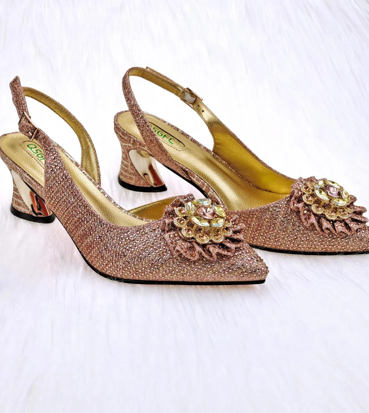 Scarpe Fiori Scarpe con design a fiori con tacco Scarpe da donna Scarpe a punta Party 2023 A punta