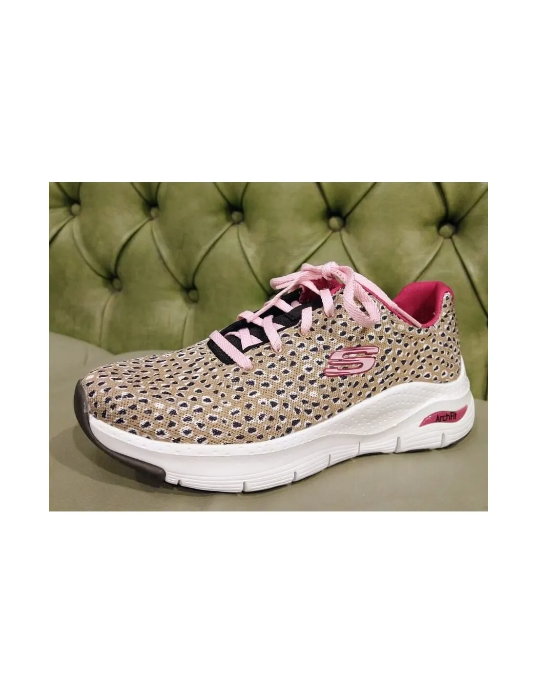 Skechers Arch Fit