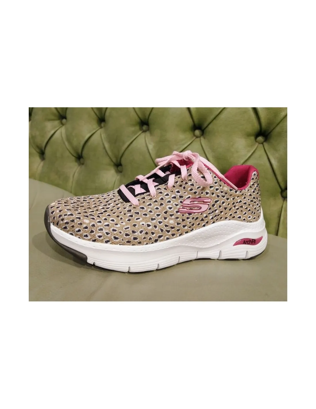 Skechers Arch Fit