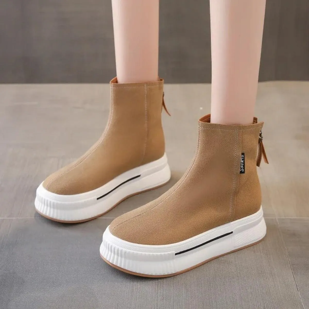Stivaletti casual da donna Stivali scivolosi con punta tonda in pelle scamosciata Autunno e inverno da donna Sport retrò e minim