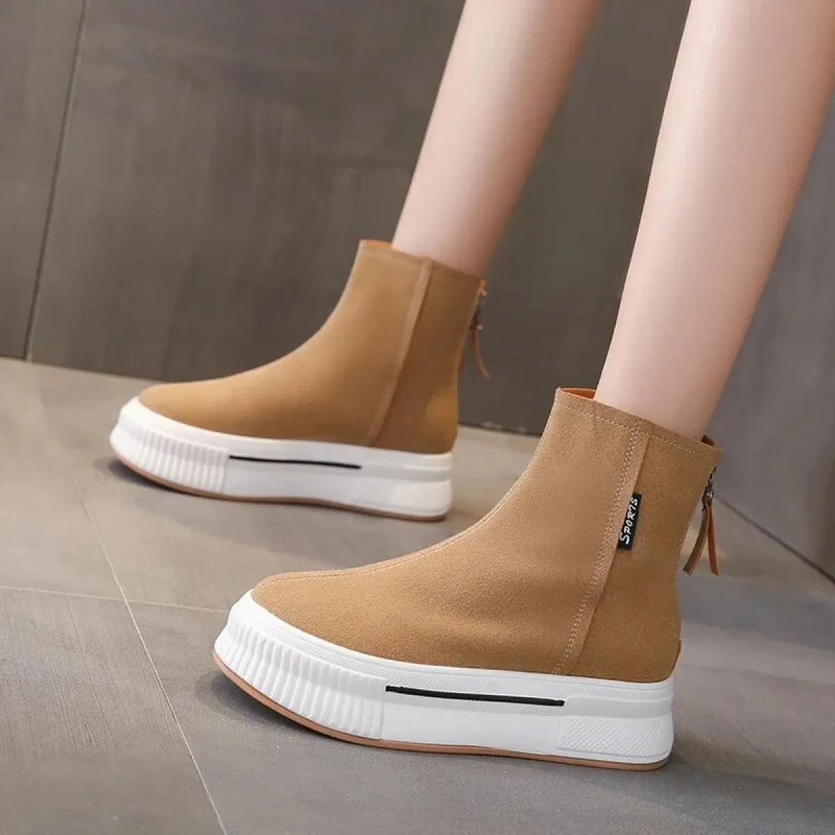 Stivaletti casual da donna Stivali scivolosi con punta tonda in pelle scamosciata Autunno e inverno da donna Sport retrò e minim