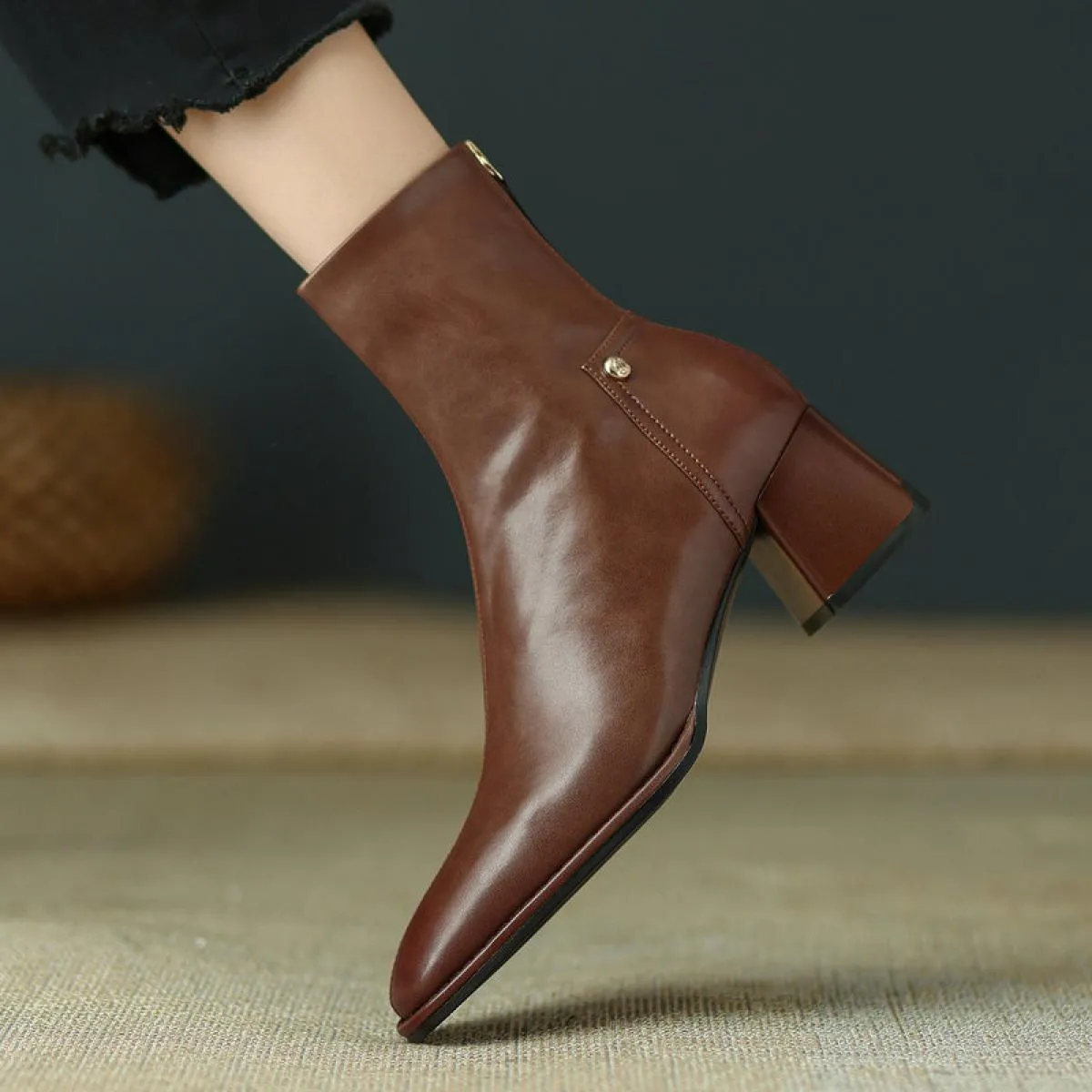 Stivaletti con tacco alto da donna in vera pelle punta quadrata cerniera posteriore scarpe da festa basic da donna autunno inver