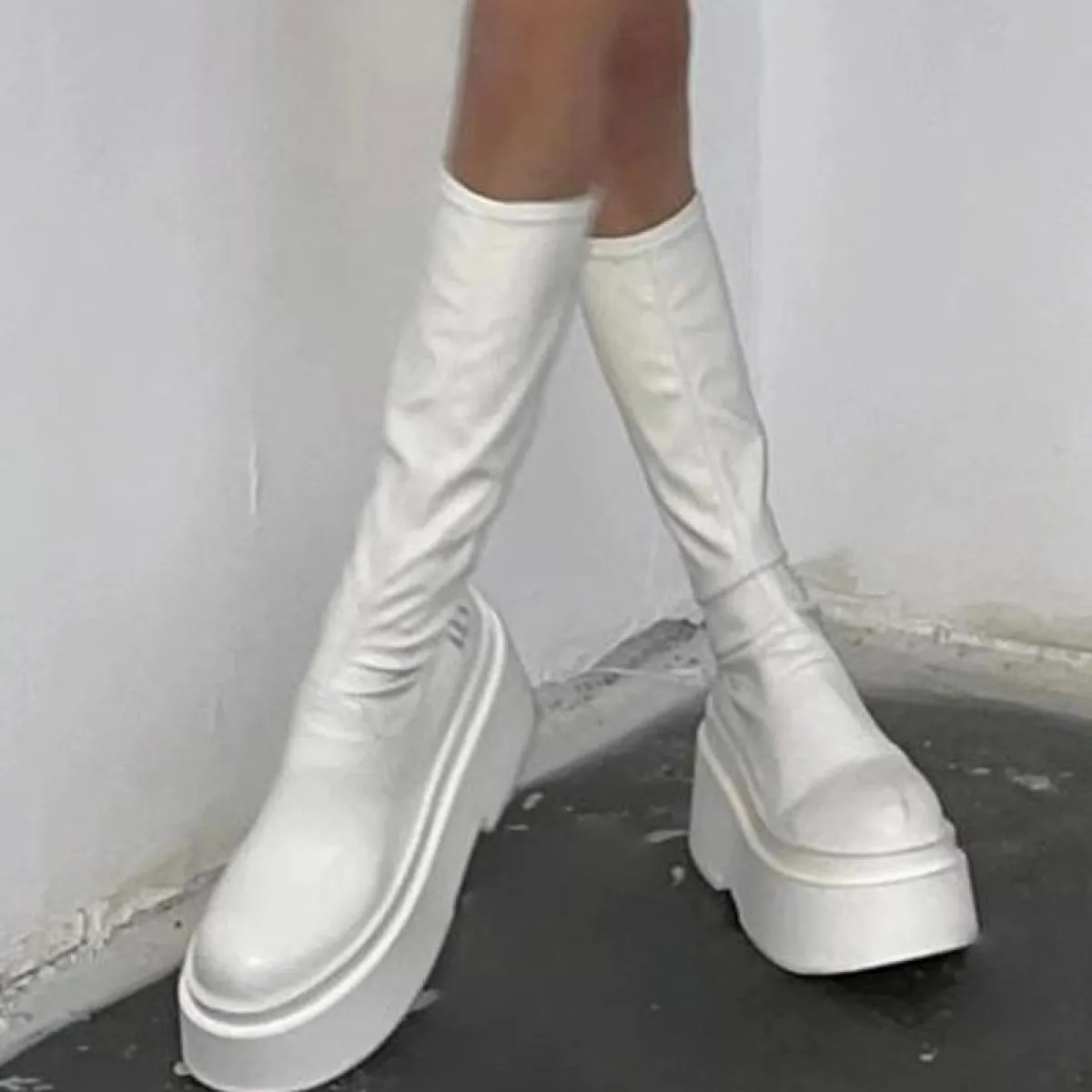 Stivali Chelsea invernali da donna appartamenti scarpe alte al ginocchio con piattaforma di moda nuova tendenza Goth scarpe casu