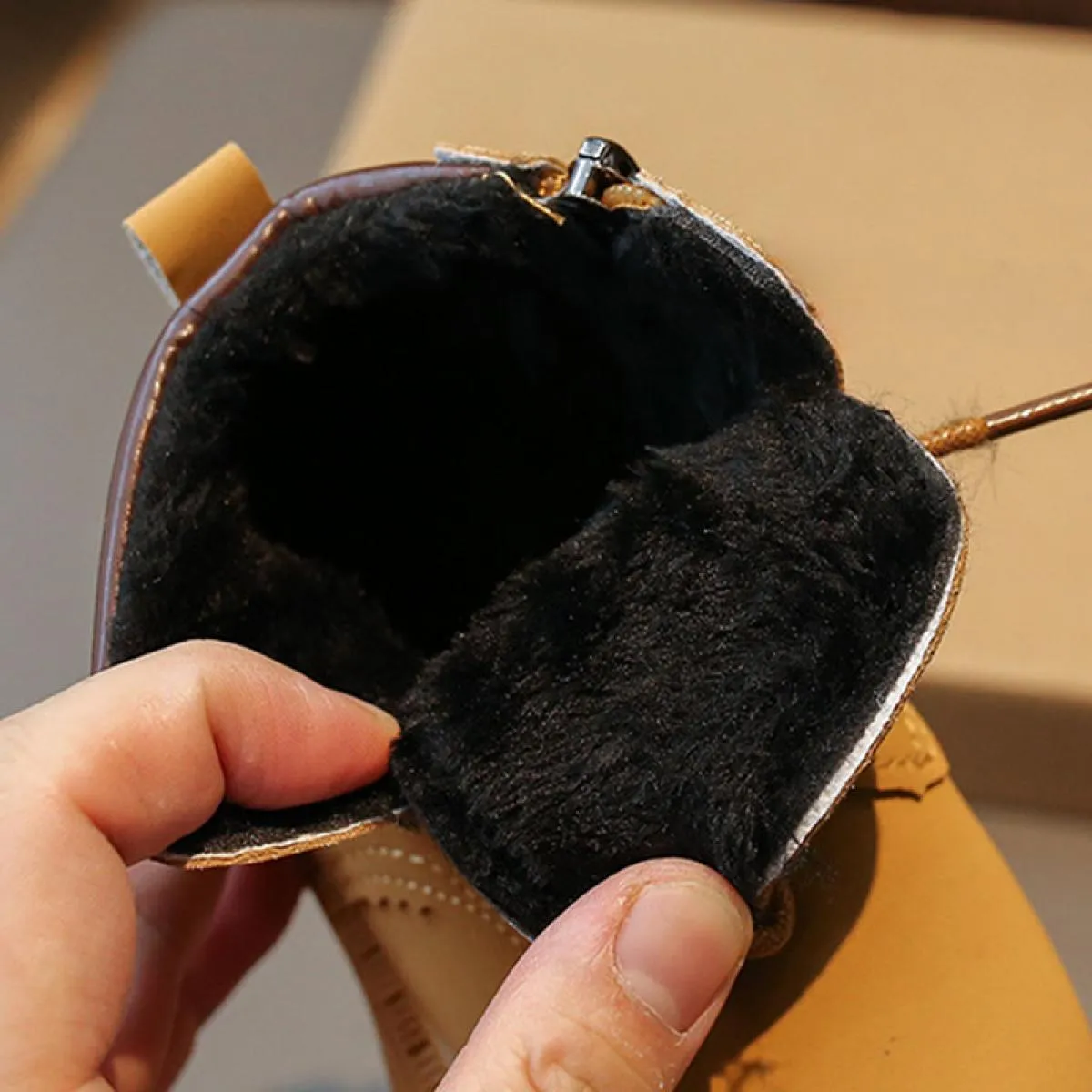 Stivali da neve per bambini Stivaletti invernali per neonato Scarpe calde da ragazza stringate Scarpe da scuola con plateau in p