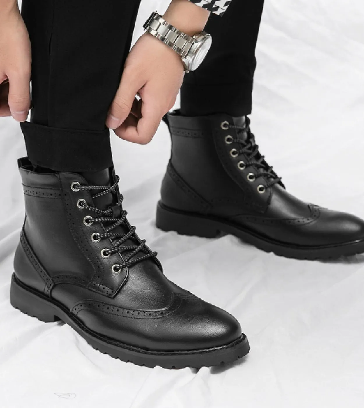 Stivali da uomo di design di lusso Stivali Martin in pelle Piattaforma di moda Stivaletti alla caviglia da esterno Inverno Brock