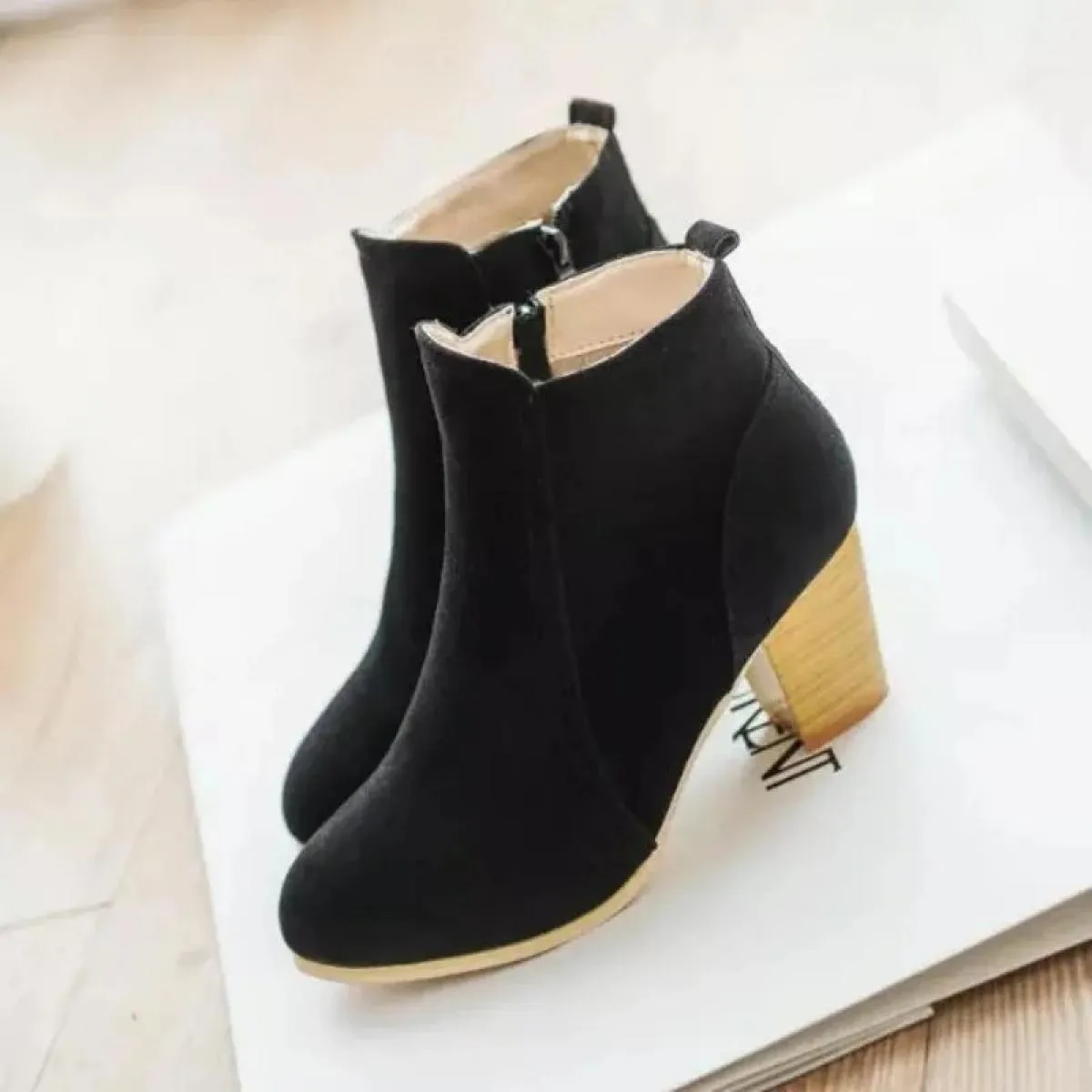 Stivali elastici a punta con tacco quadrato autunno e inverno moda donna Stivaletti corti eleganti con tacco alto da donna alla