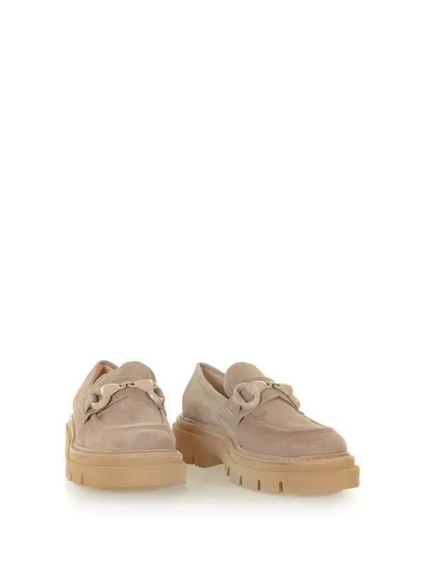 Suede moccasin with rubber sole