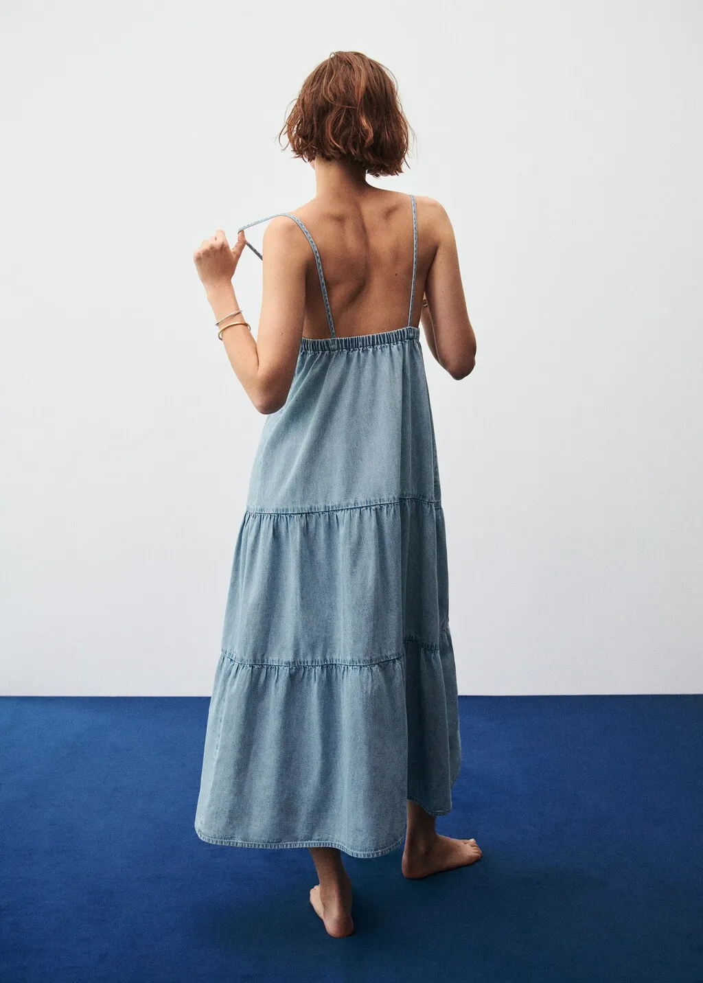 Vestito denim volant