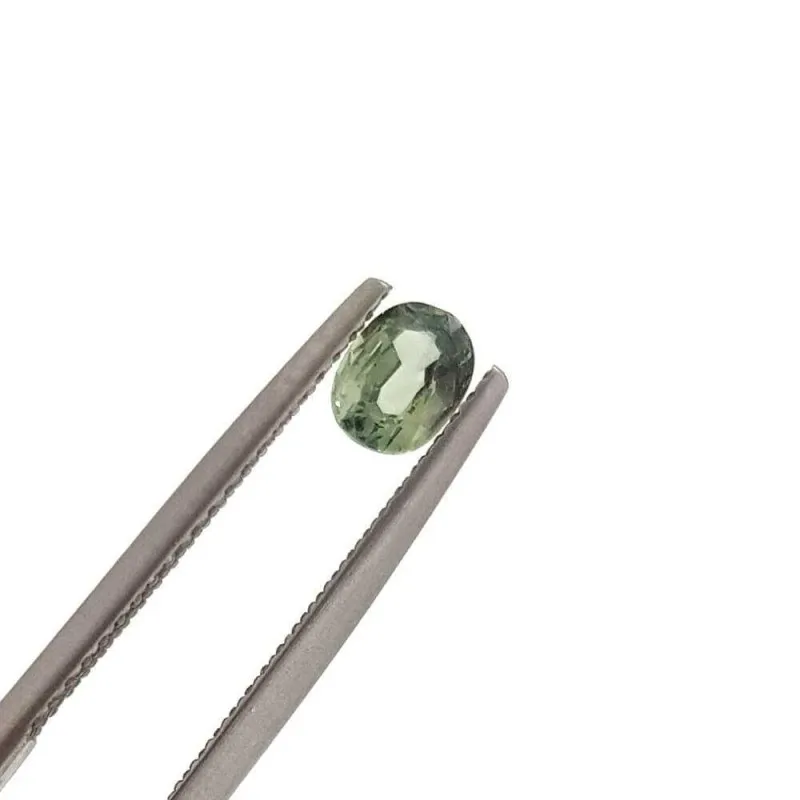 ZAFFIRO VERDE TAGLIO OVALE 1.26 Carati 6 x 8 mm
